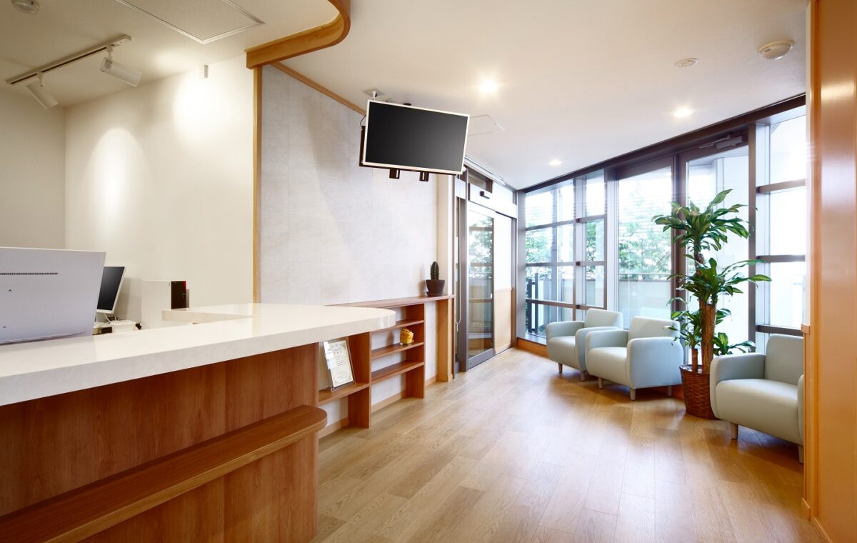 都筑はやし泌尿器科クリニック様