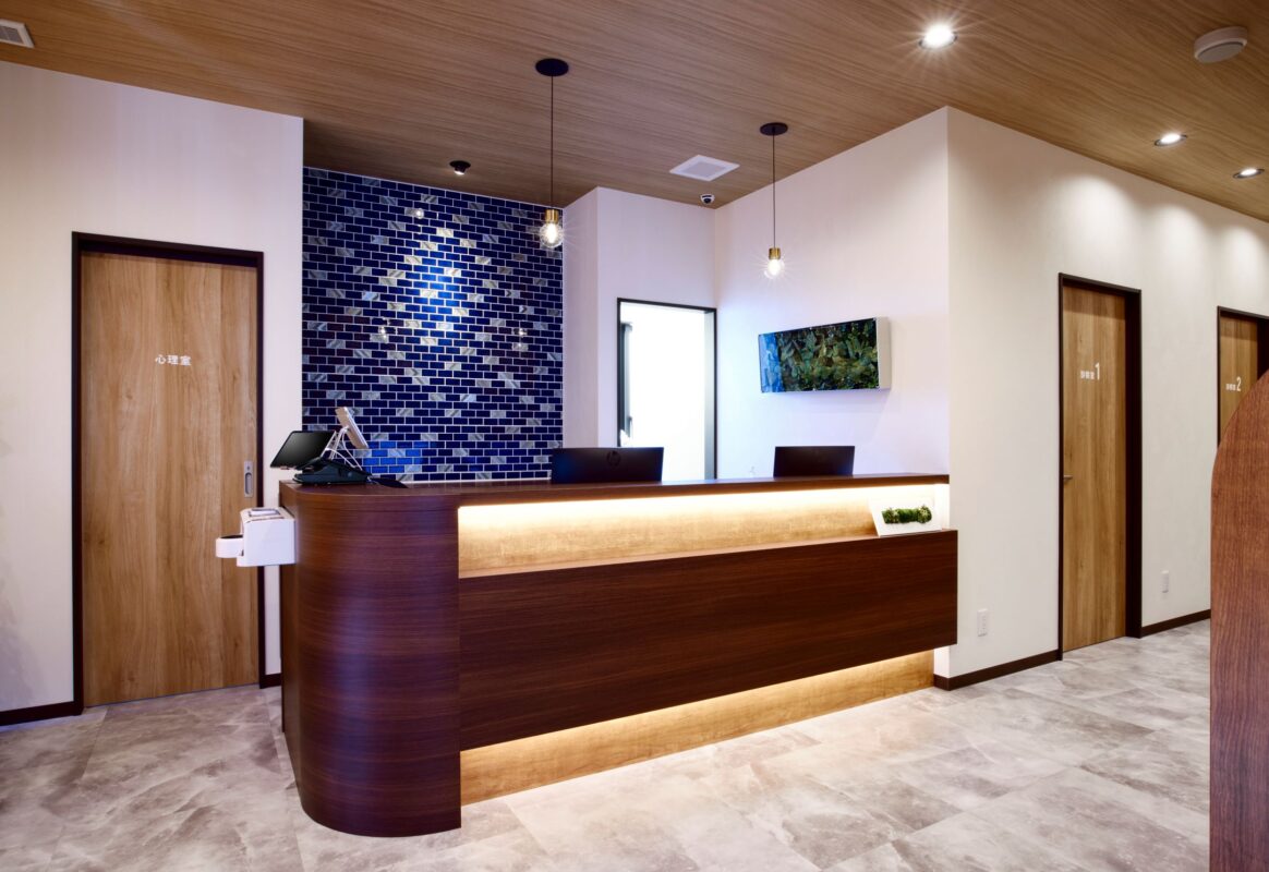 シモキタよあけ心療内科　様